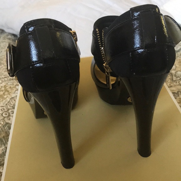 Michael Kors Morgen Platform, Black, size 7.5M - Picture 5 of 8